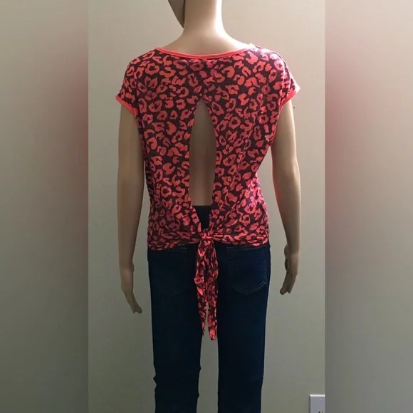 dELiA*s - Picture 3 of 3